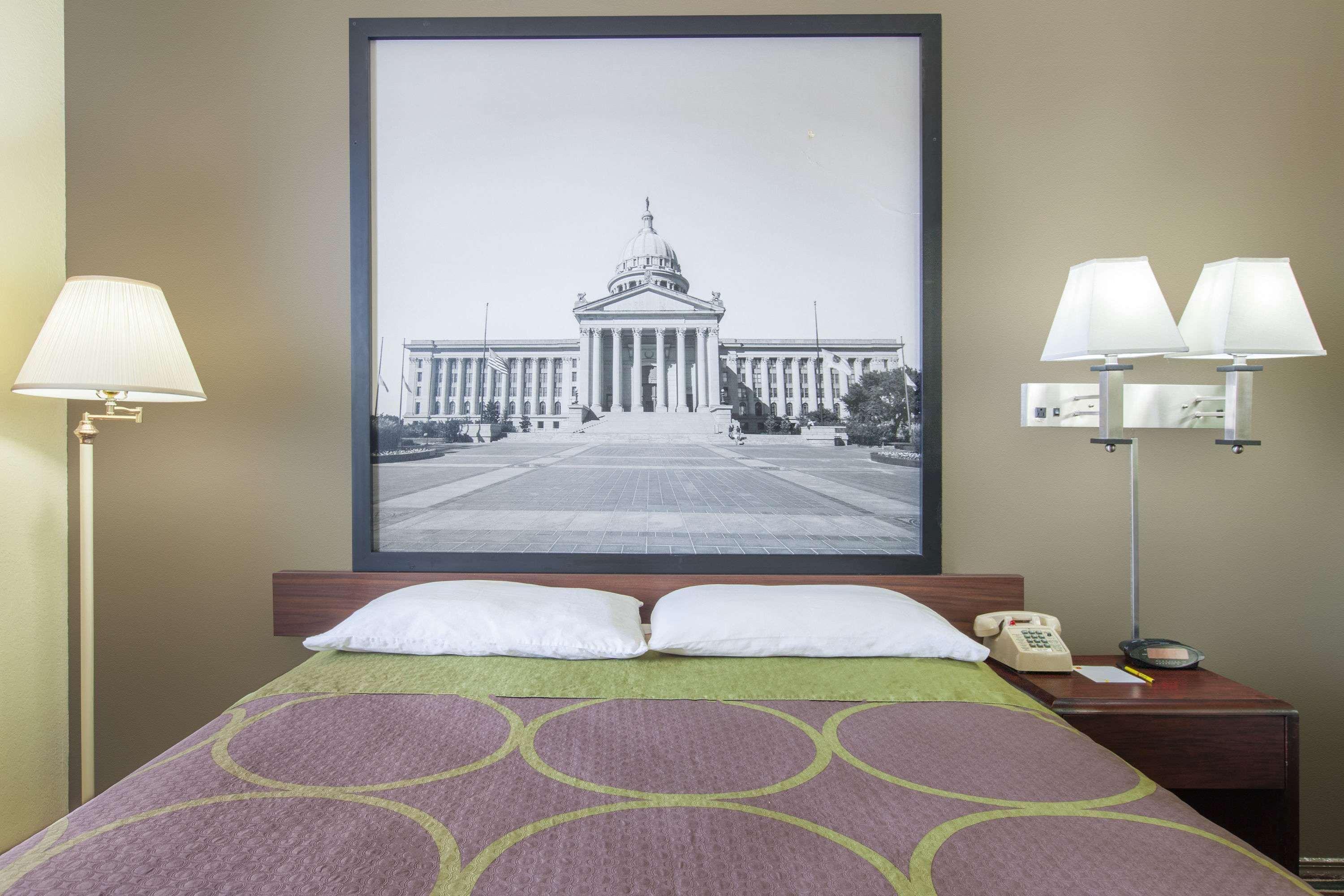 Rodeway Inn Маскогі Екстер'єр фото